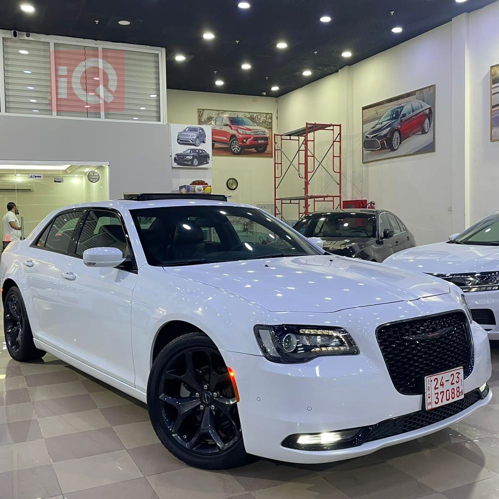 كرايسلر 300